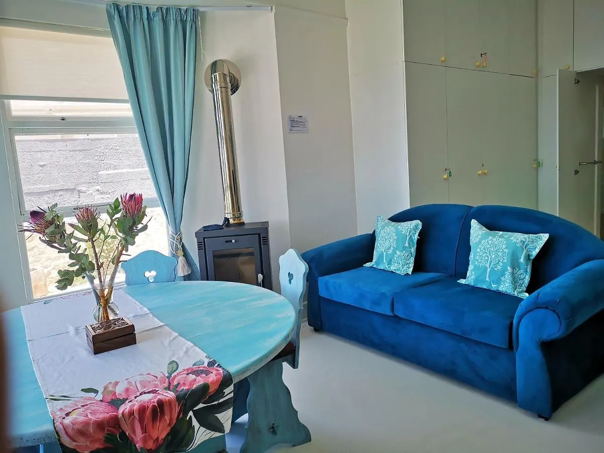 Rachawadee Accomodation​ & Health Spa Simon's Town Homestay
