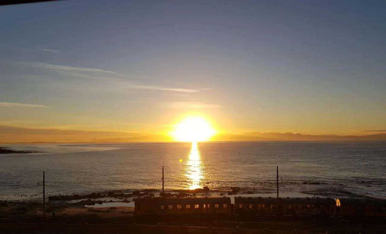 Homestay Rachawadee Accomodation​ & Health Spa Simon's Town South Africa